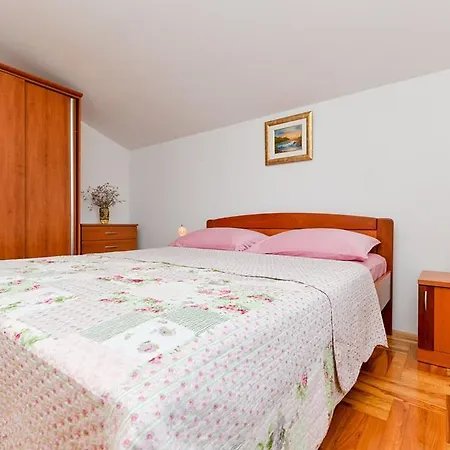 Manuela Apartment *