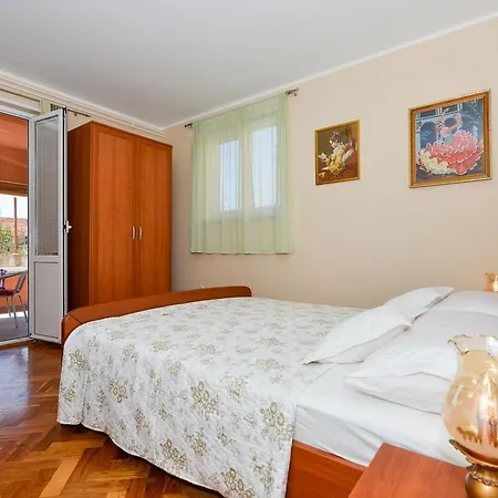 Apartment Manuela Zadar
