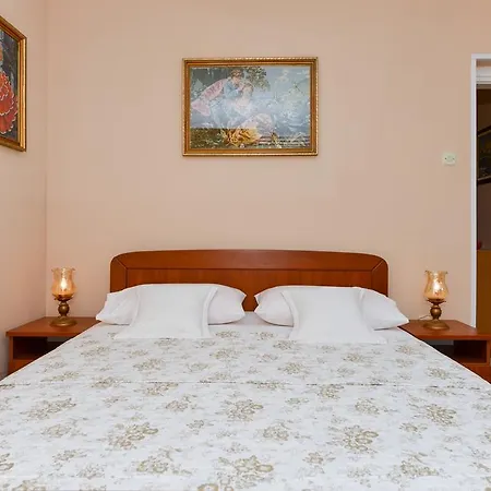 Apartment Manuela *