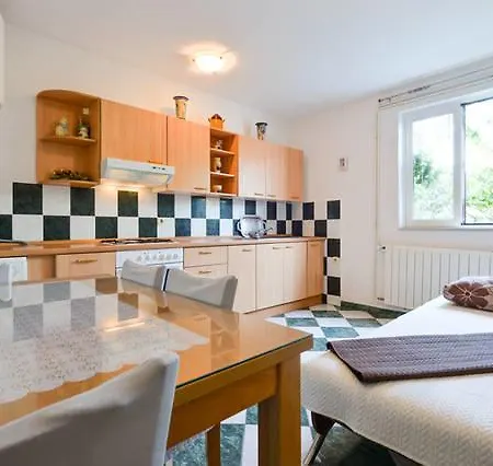 Manuela Ζαντάρ